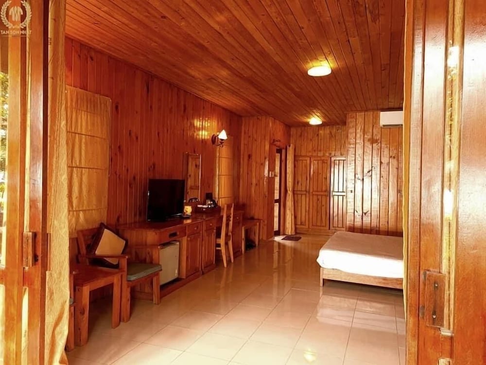 Tan Son Nhat Con Dao Resort 45/69