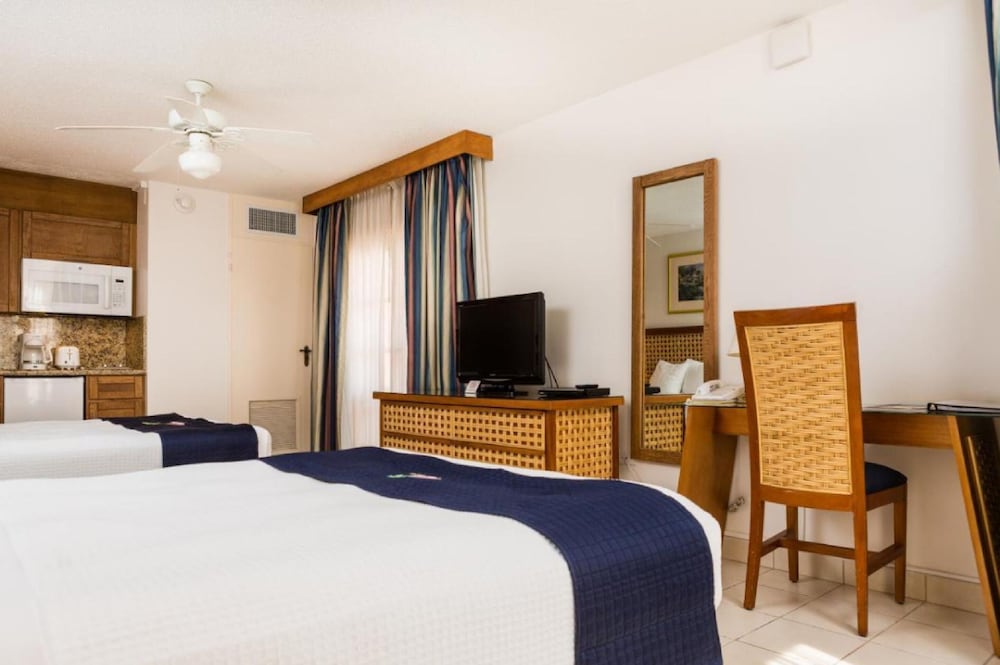 Caribbean Palm Village Resort 14/45
