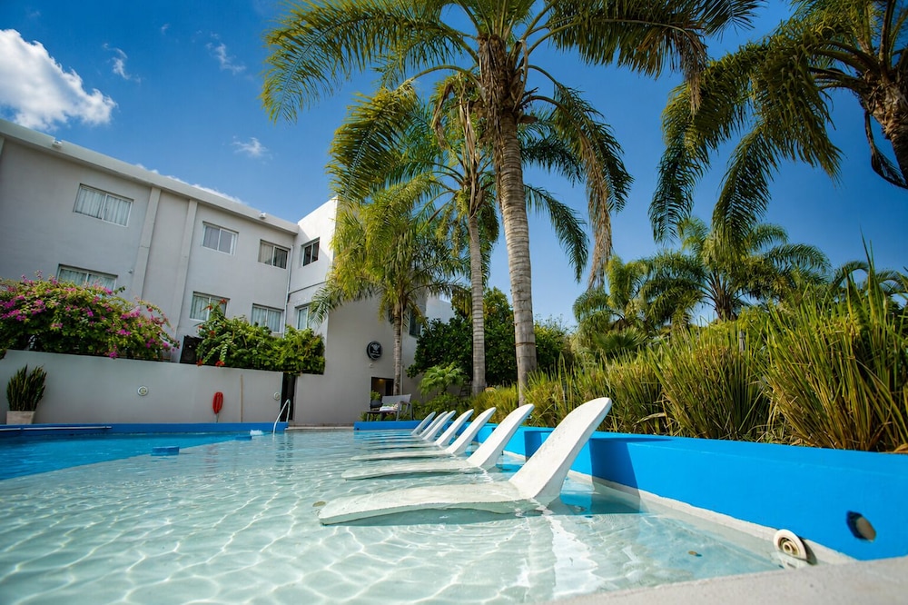 Hotel Emperatriz 66/72