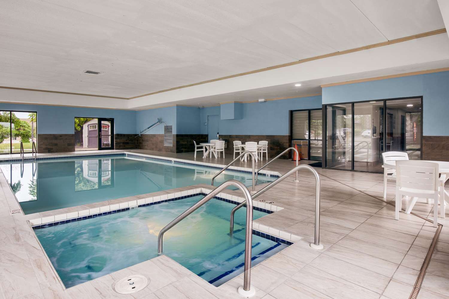 Best Western Waukesha Grand 5/18