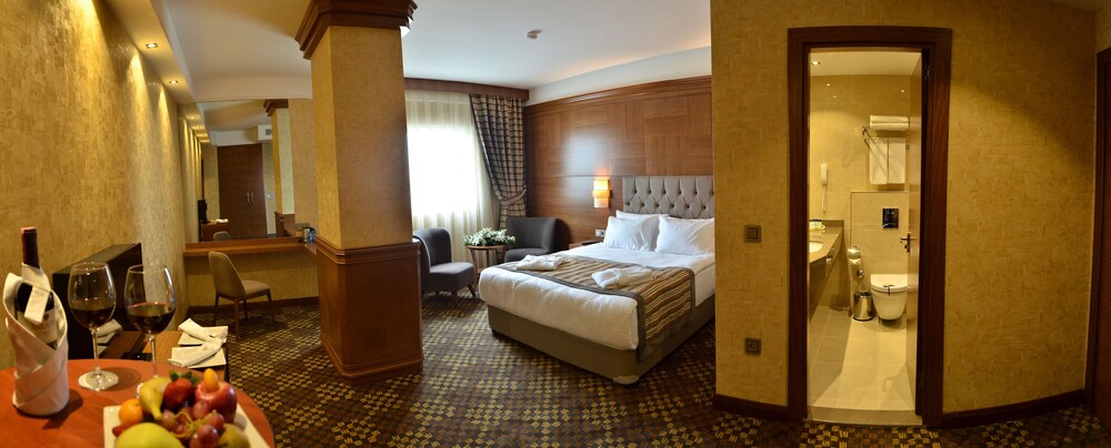 ADRANOS HOTEL 16/62