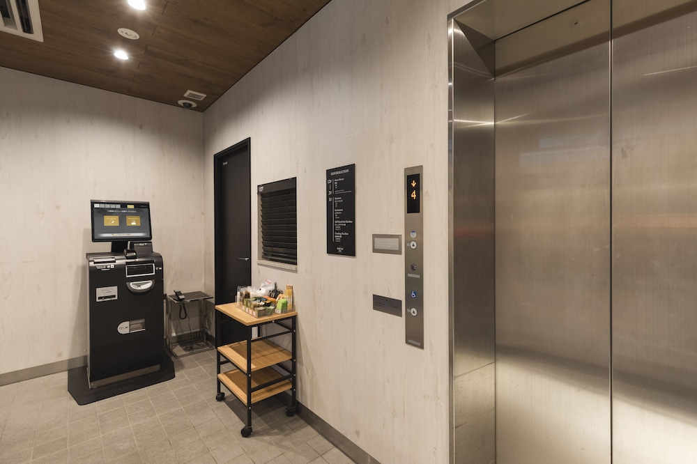 Sotetsu Fresa Inn Shimbashi-Hibiyaguchi 44/50
