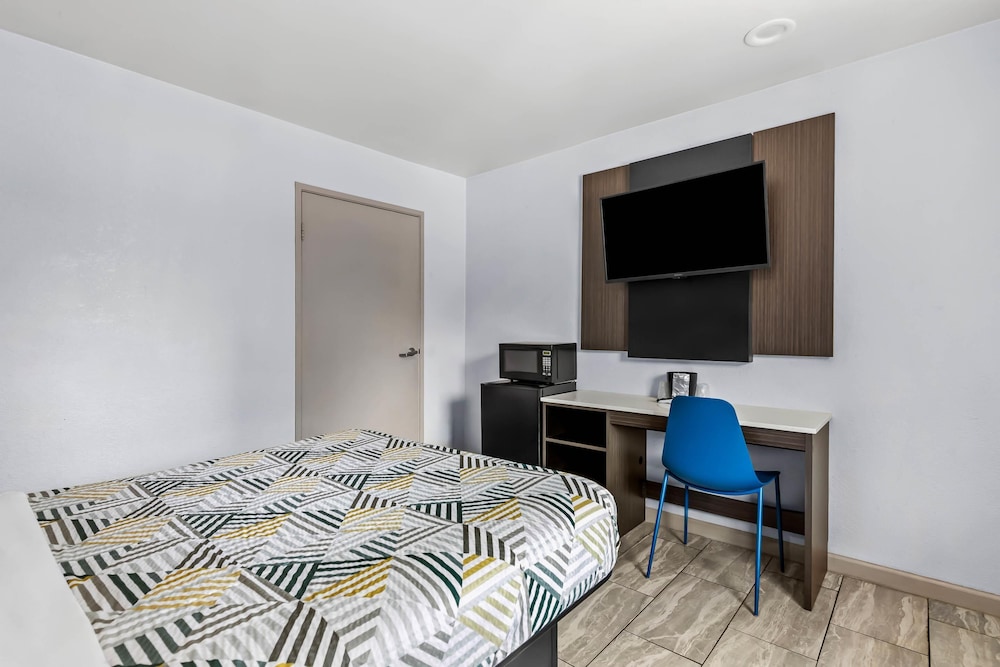 Motel6 Murfreesboro, TN 45/59