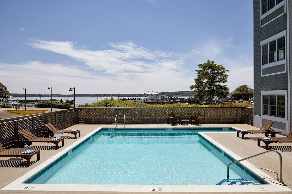 The Harbor Front Inn 4/42