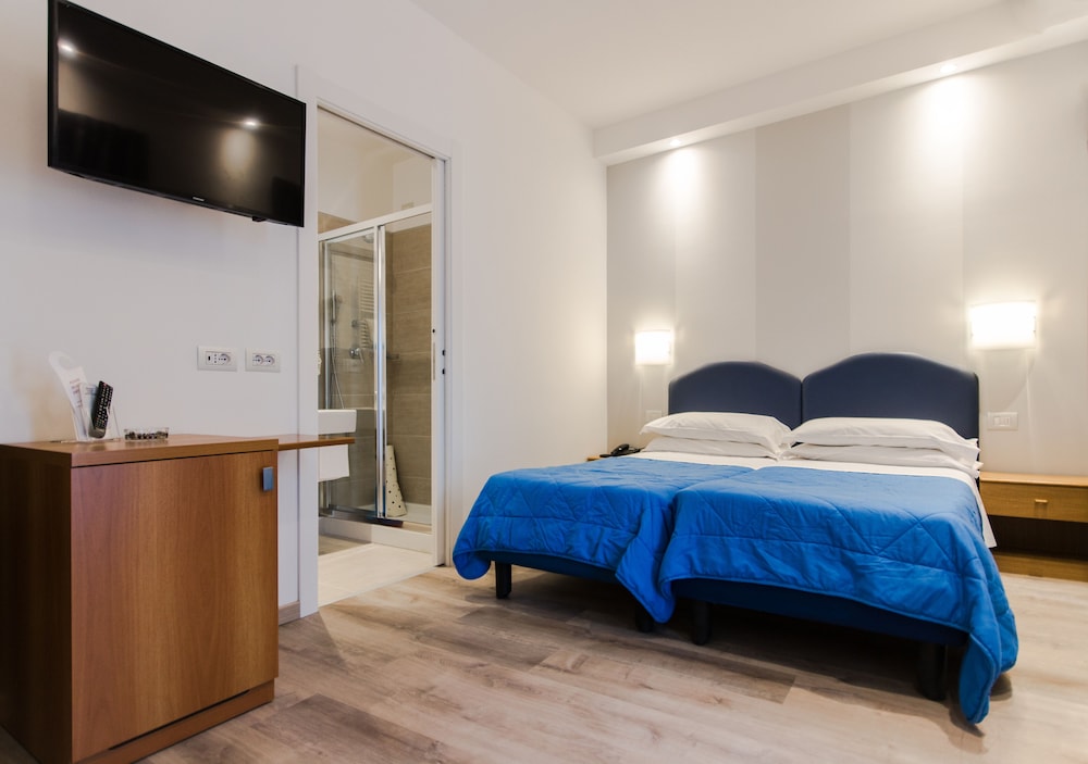 COMFORT, DOUBLE OR TWIN BED