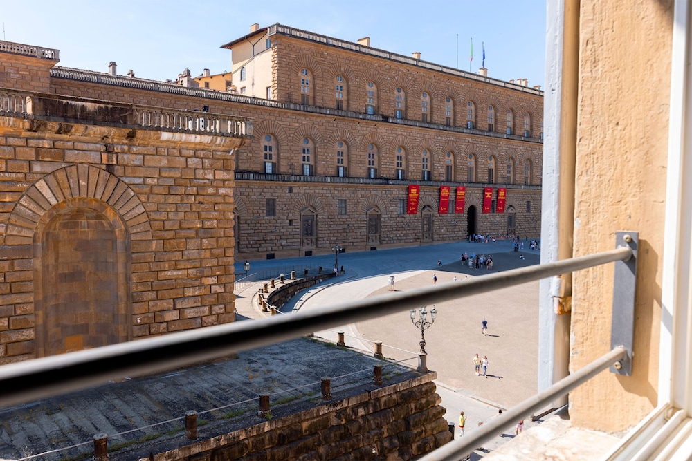 Genteel Home Piazza Pitti 28/43