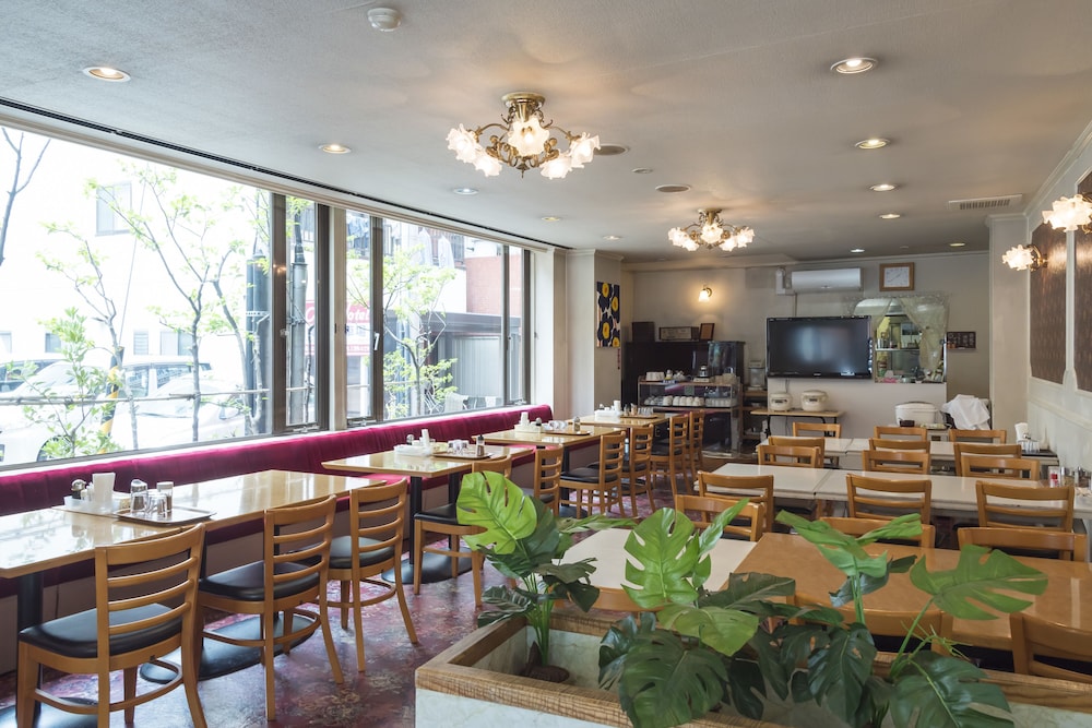 Oka Hotel 52/57