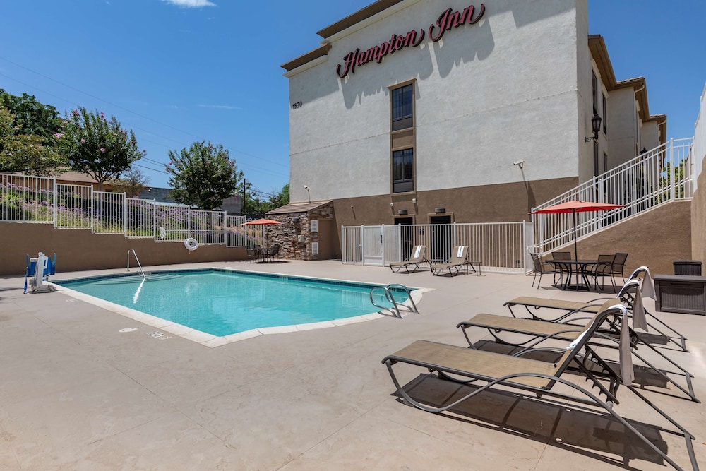 Hampton Inn Norco Corona Eastvale 38/59