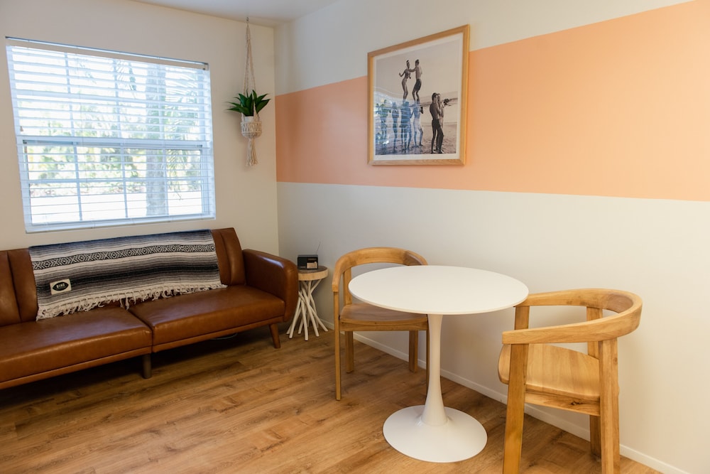 Seaspray Surf Lodge 42/56