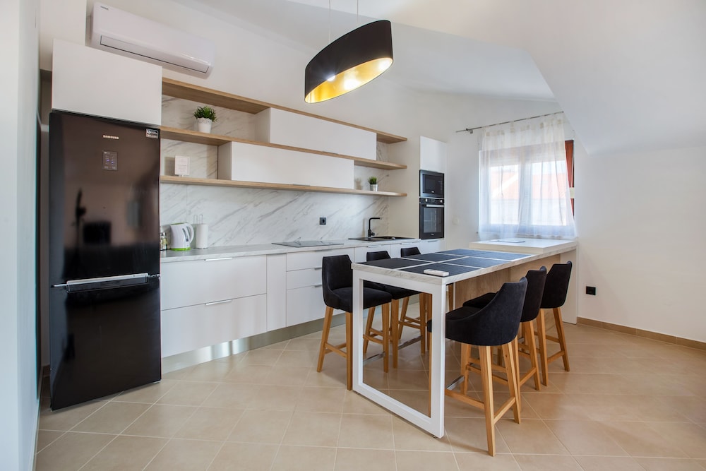 Villa M 36/50