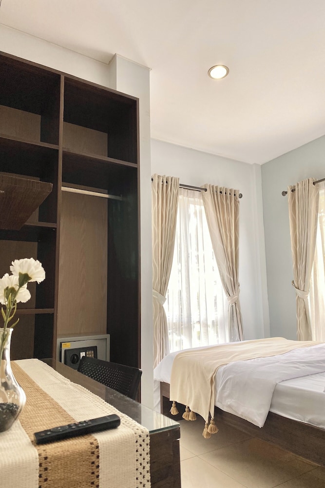 Behomy Corner 8 Lippo Karawaci by ZUZU 46/67