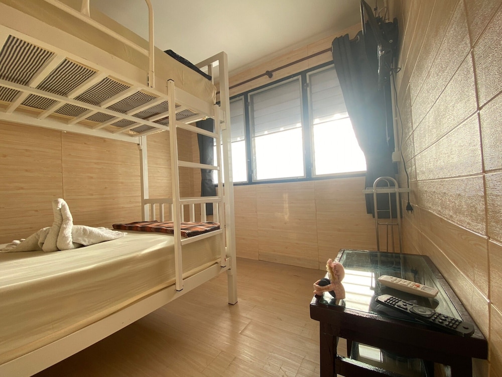 Steve Lady Hostel 26/44