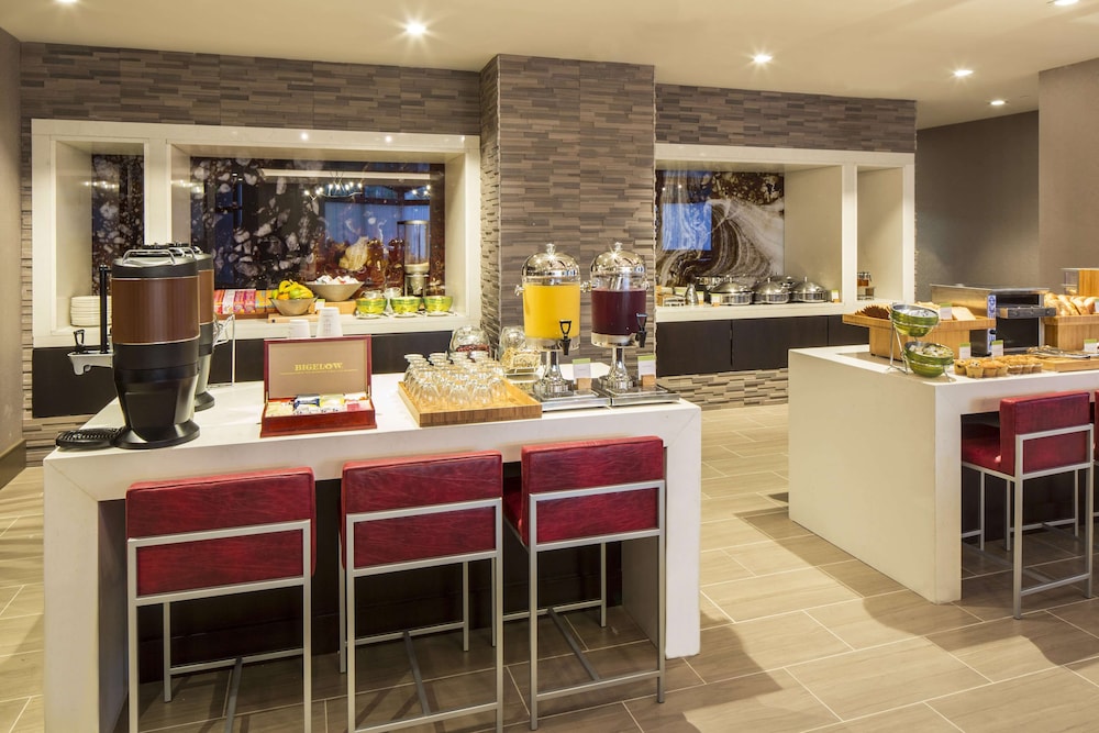 Doubletree By Hilton Hotel Largo-Washington Dc 5/57