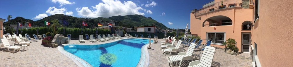 Terme Rosaleo 41/48