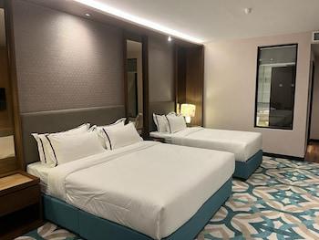 Executive, Triple, Single Bed