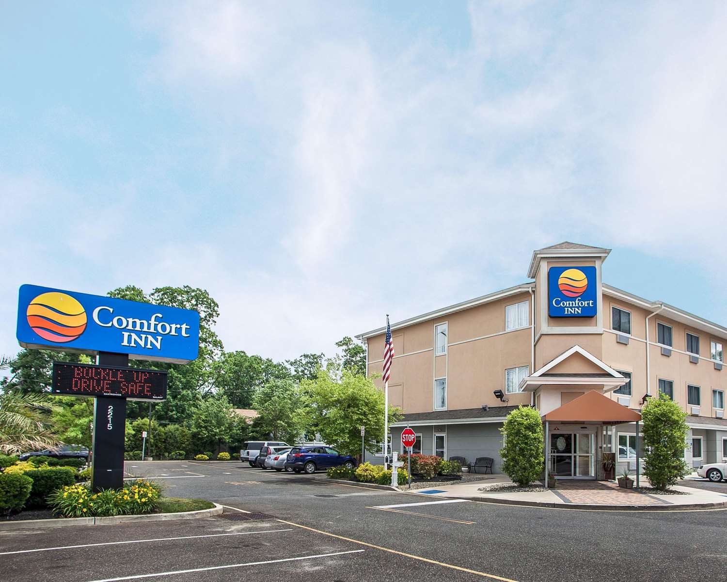 Avon Hotel Toms River 18/19