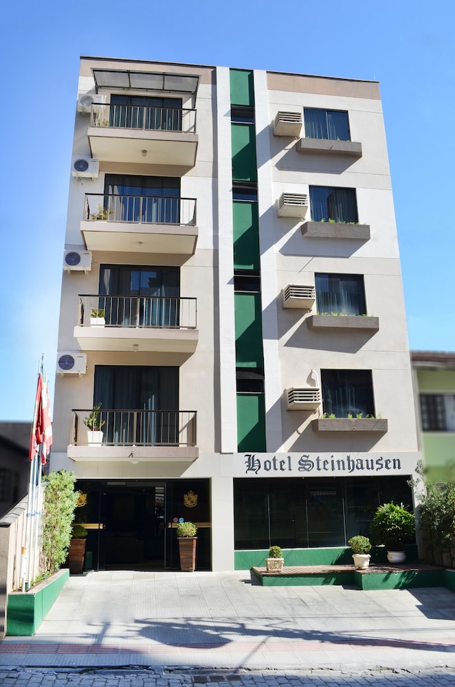 Steinhausen Hotel 2/44