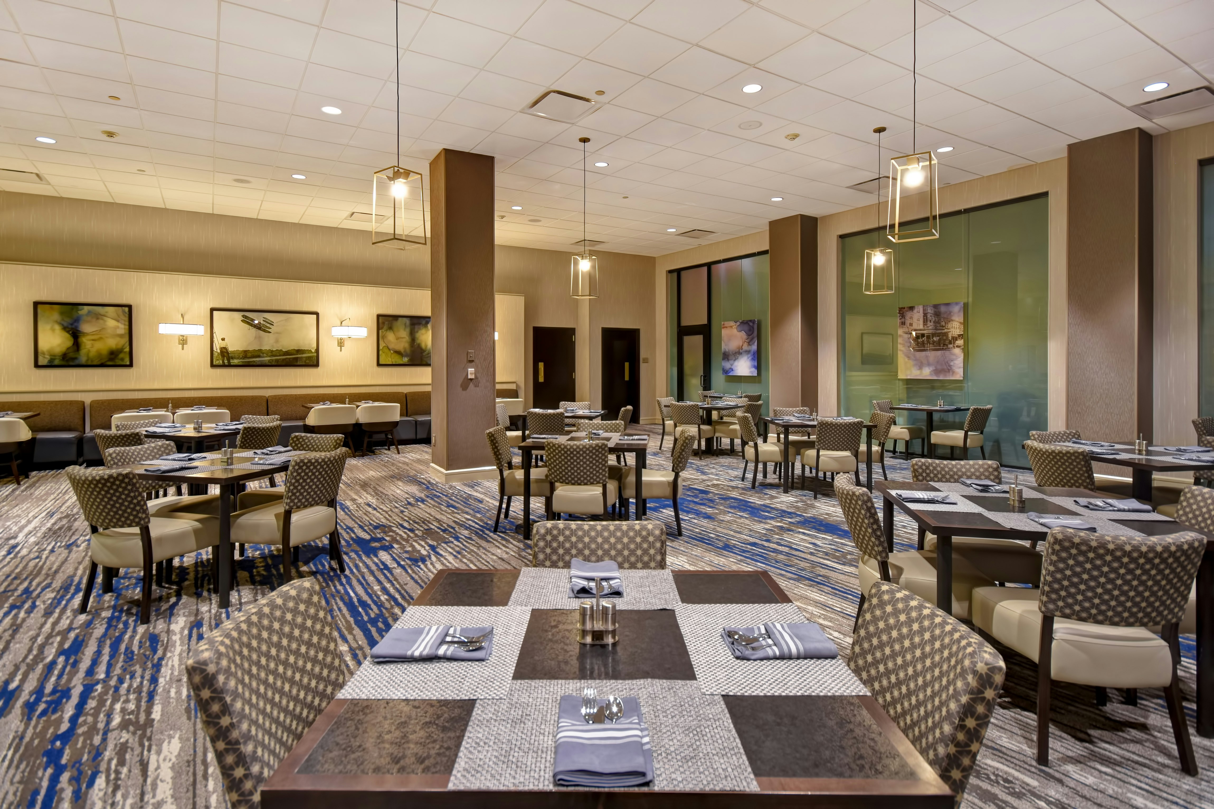 Embassy Suites by Hilton Montgomery Hotel & Conference Center 27/50