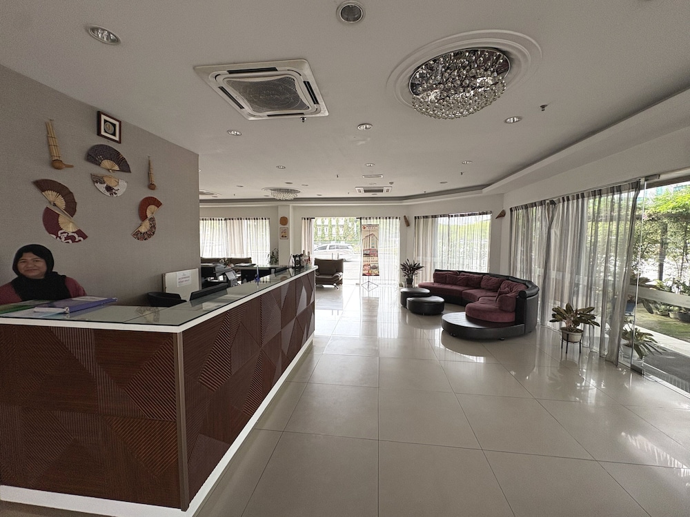 Palette Kota Kinabalu Near by Imago Shopping Mall Formerly Zara's Boutique Hotel 5/53