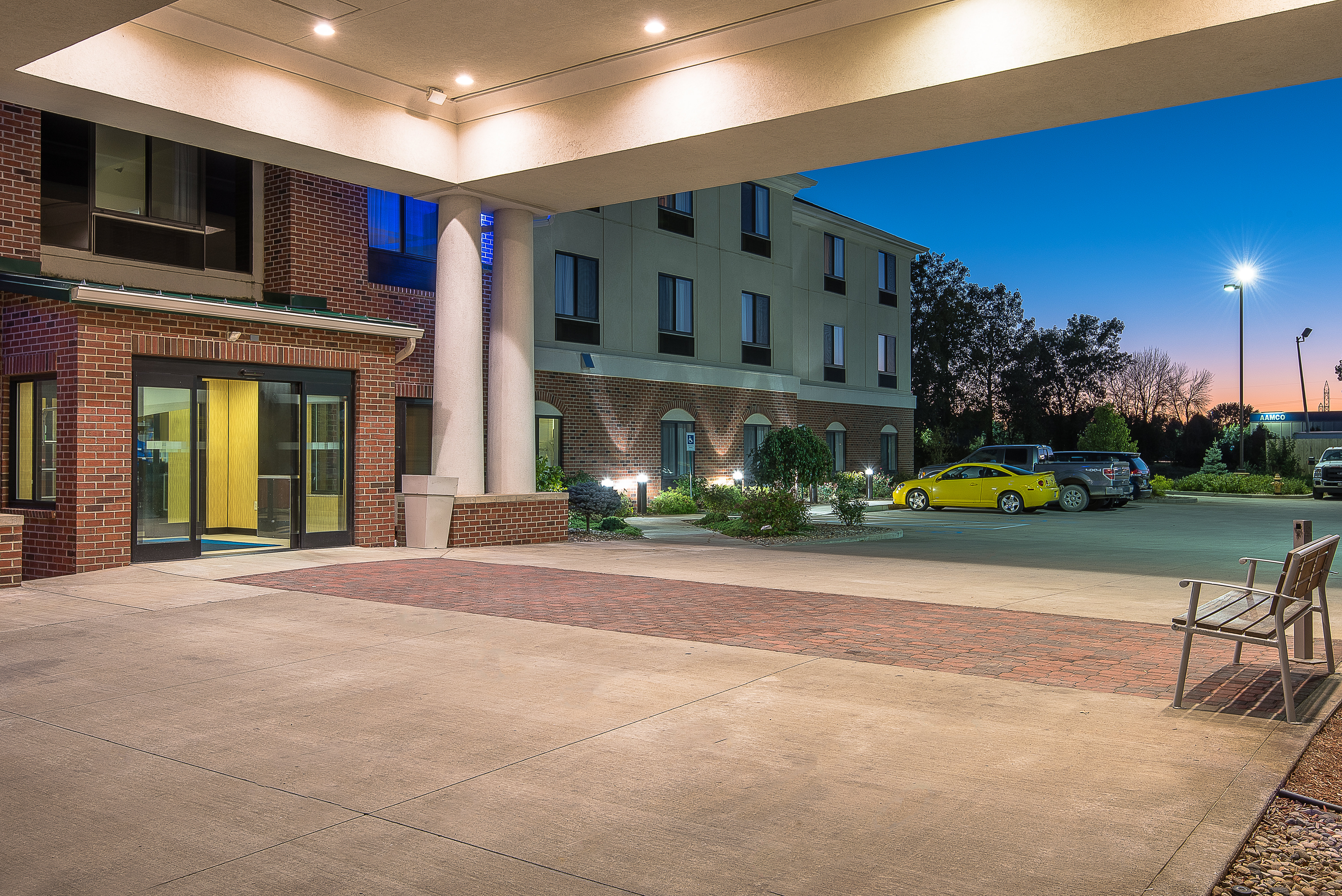 Holiday Inn Express Hotel And Suites Lafayette East 4/24
