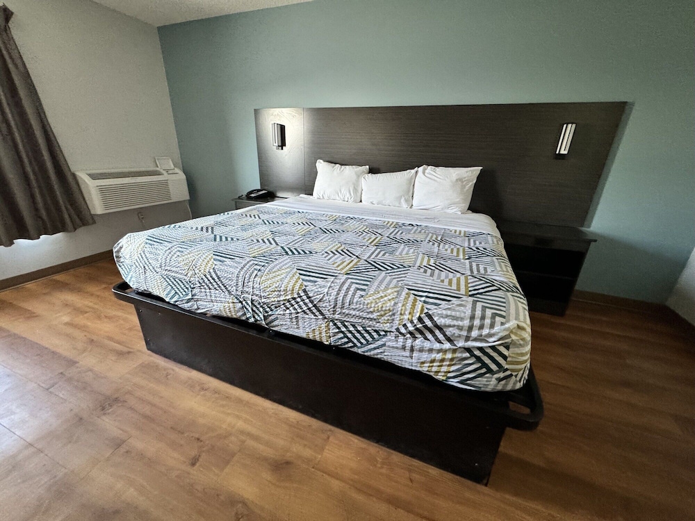 Motel6 East Syracuse, NY - Airport 43/59
