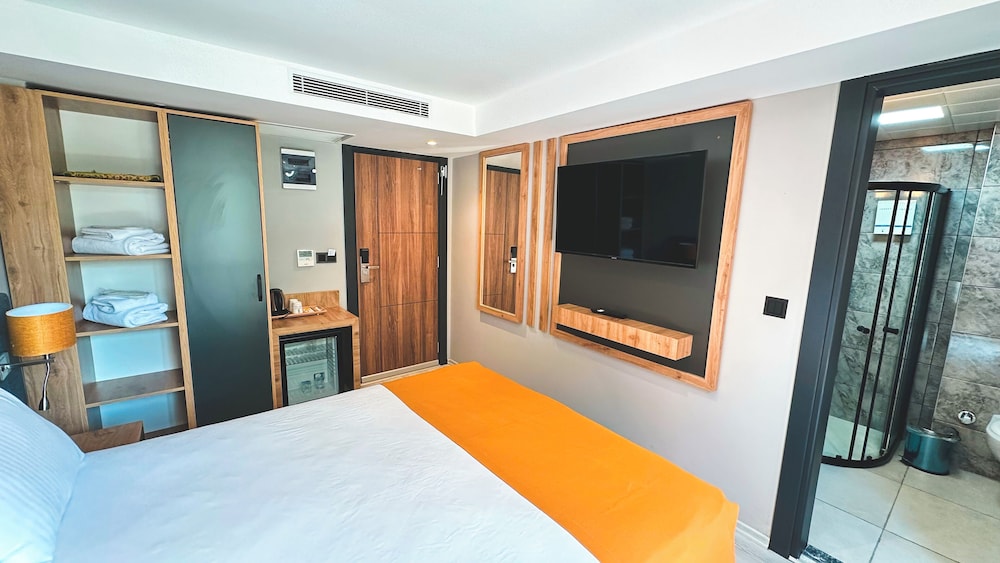 Camlica Hotel 10/42