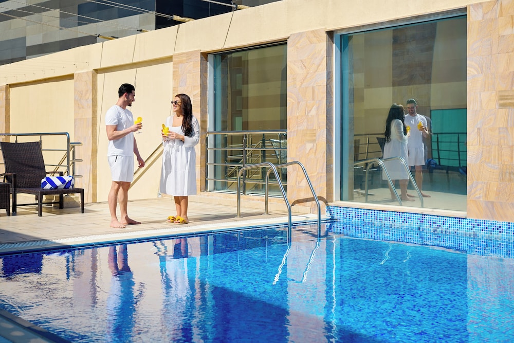 Golden Tulip Doha 33/67
