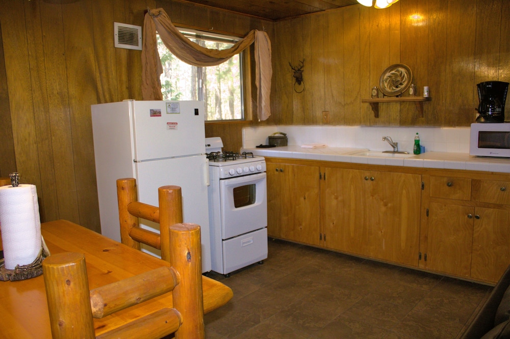 Goldmine Lodge 8/50
