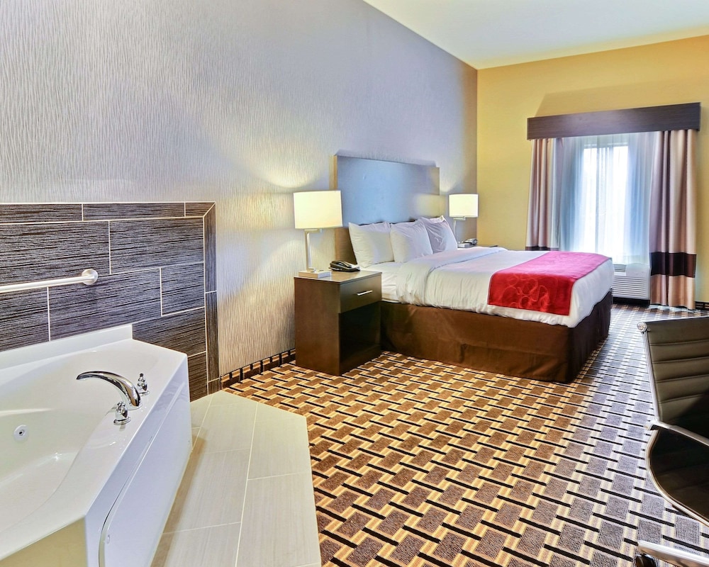 Comfort Suites Uniontown, PA 19/44