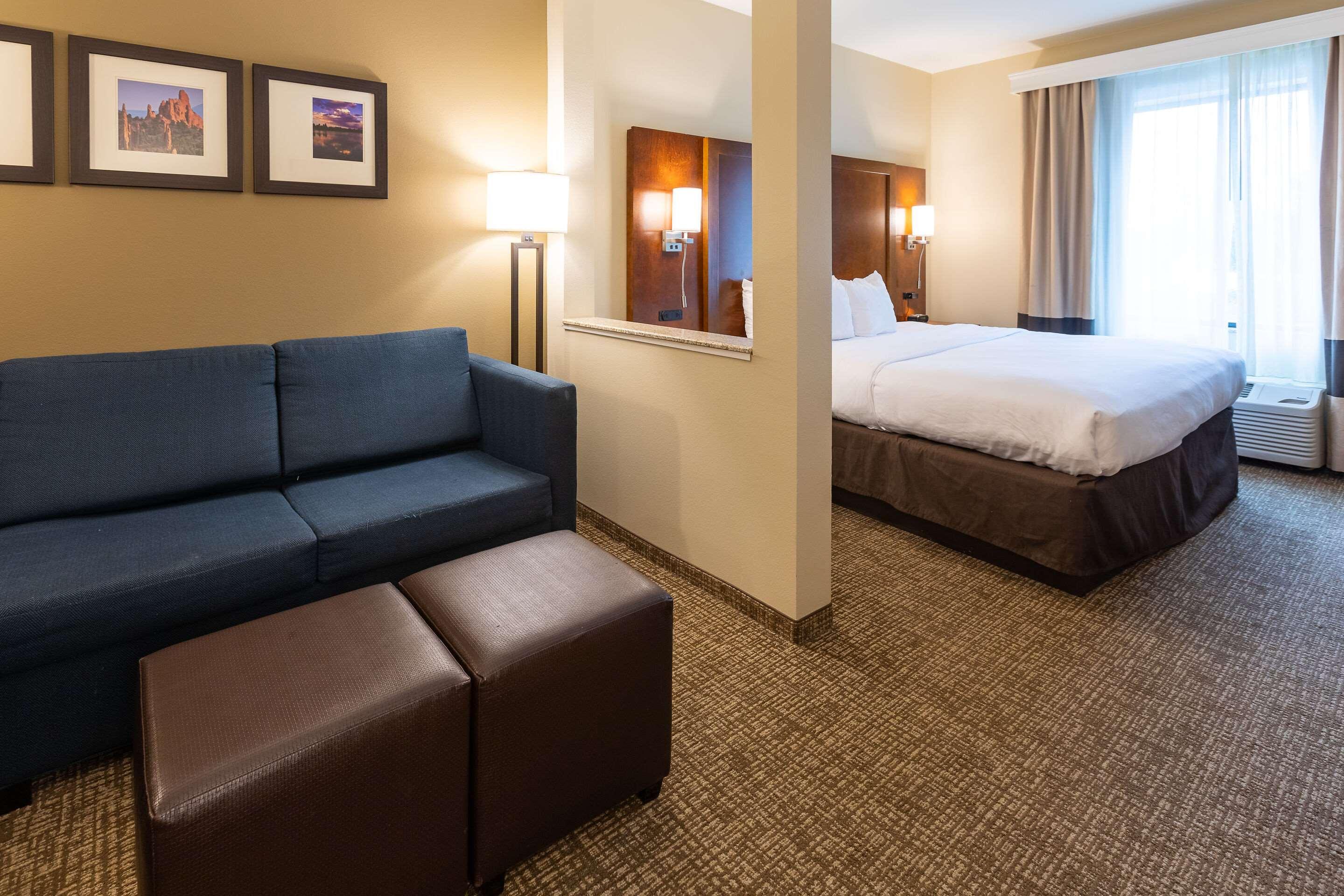 جناح، Comfort Suites Denver Near Anschutz Medical Campus 4/8
