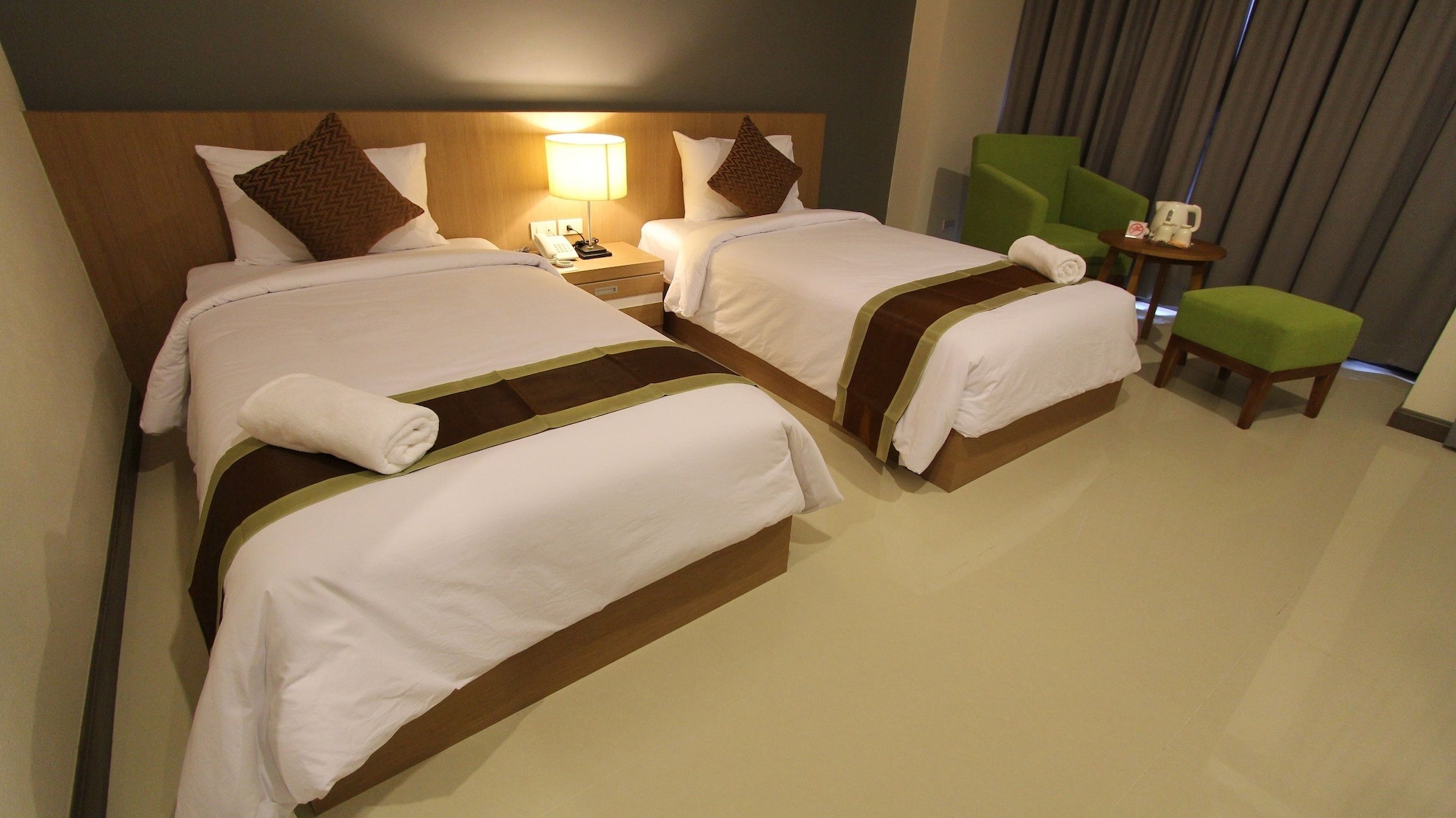 SUPERIOR, TWIN BEDS