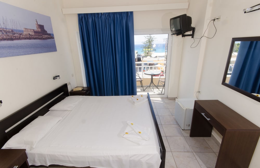 Filmar Hotel 32/73