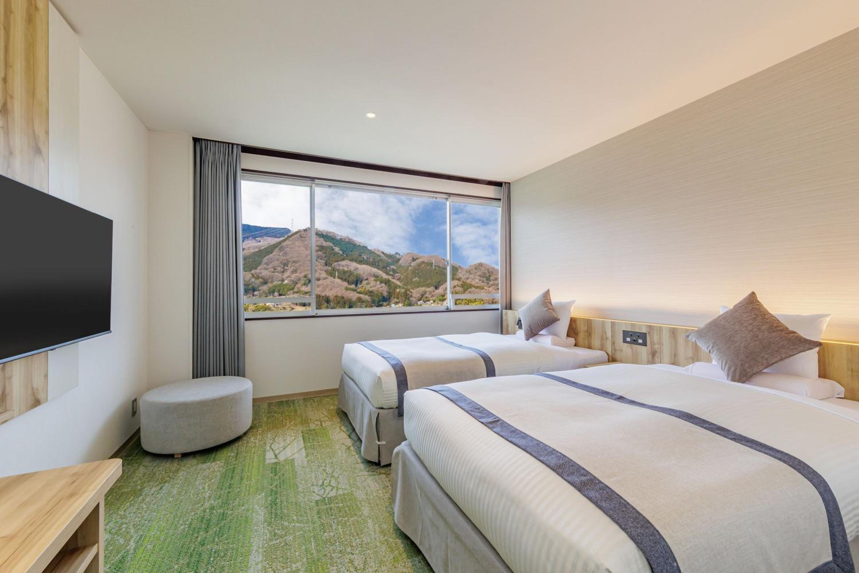 Semi Room, 2 Semi Double Beds, Private Bathroom