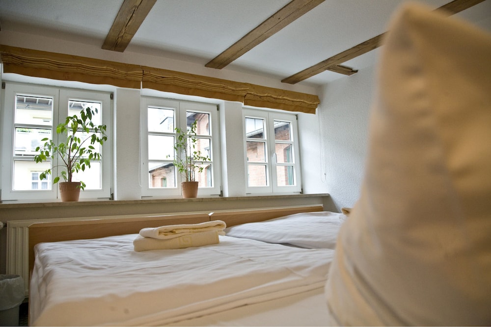 Hotel Am Schloss 18/50