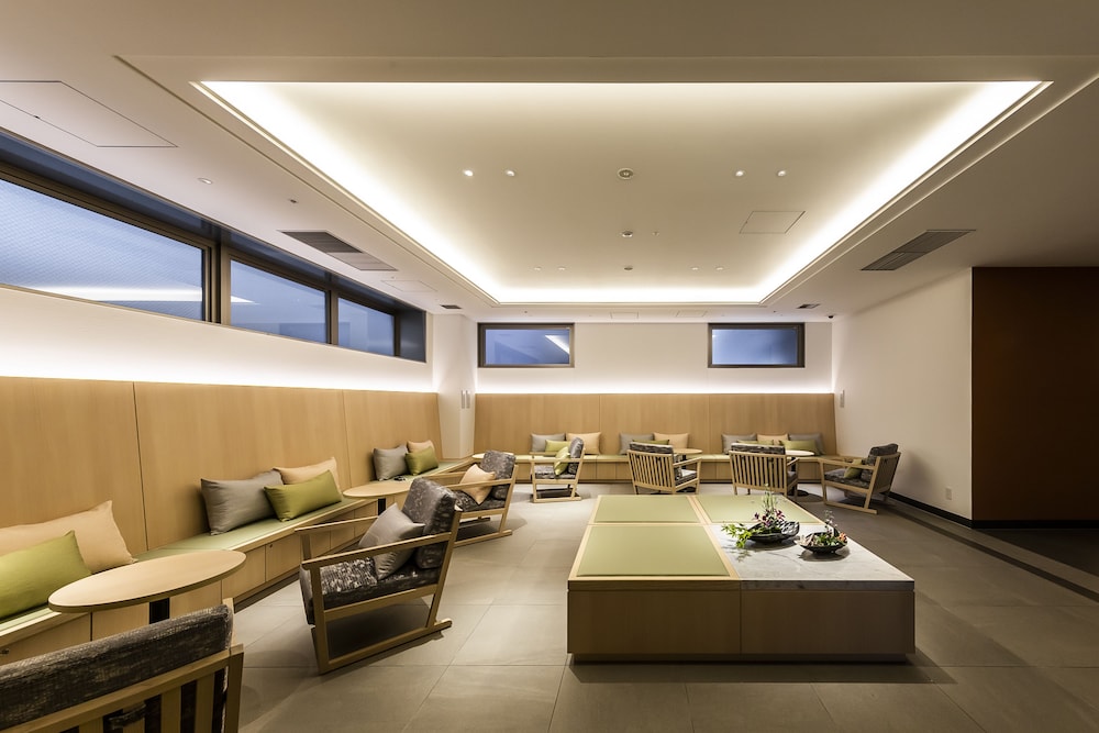 Jr West Group Via Inn Prime Shinsaibashi Yotsubashi 43/57