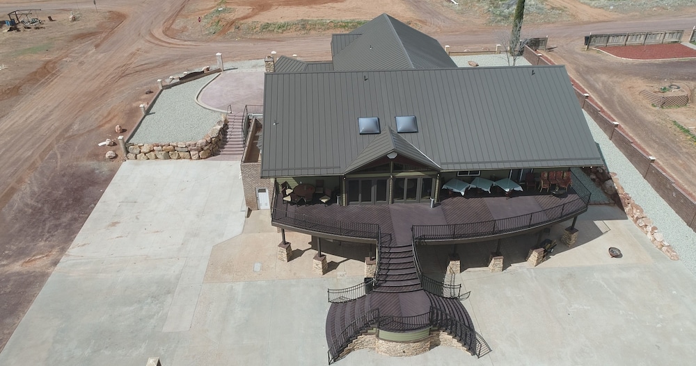 Zion Cliff Lodge 36/50