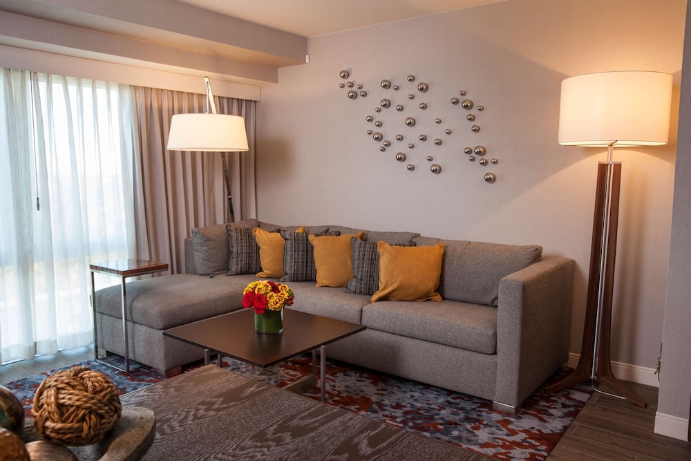 Hyatt Regency Sacramento 27/63