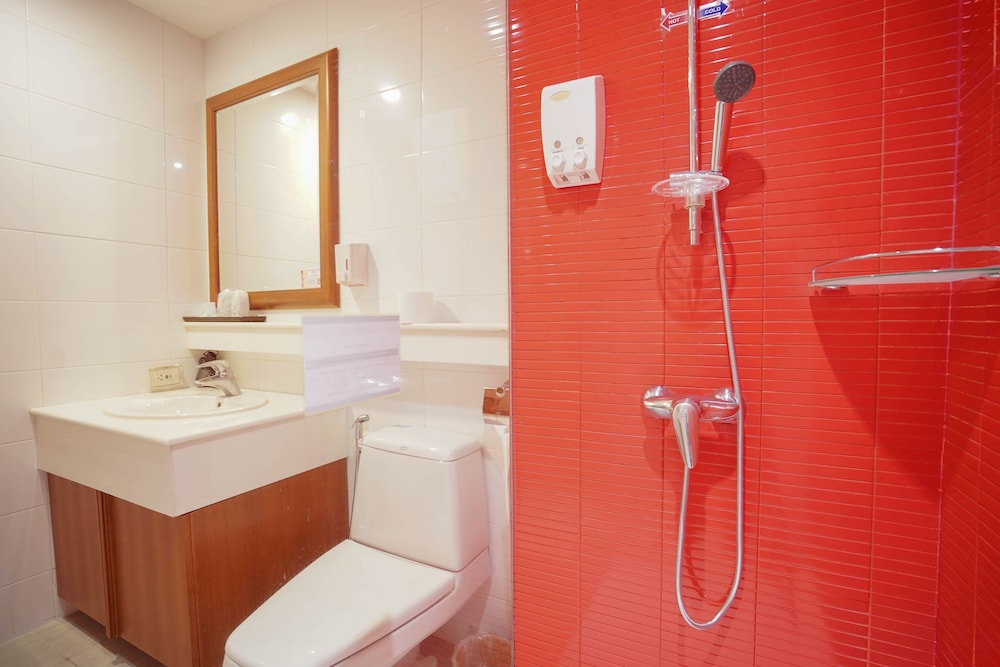 Baan Sukhumvit Soi 18 12/61