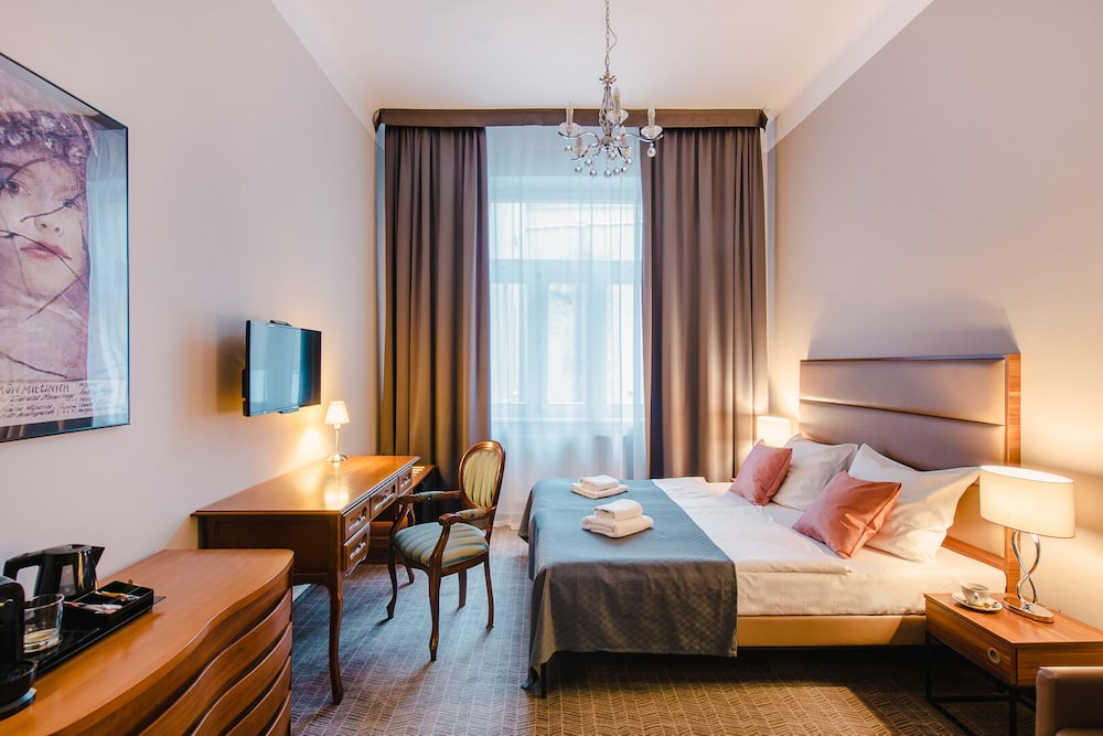 Aparthotel Old Town 5/30