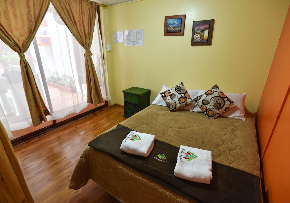 FRIENDS HOSTEL 48/78