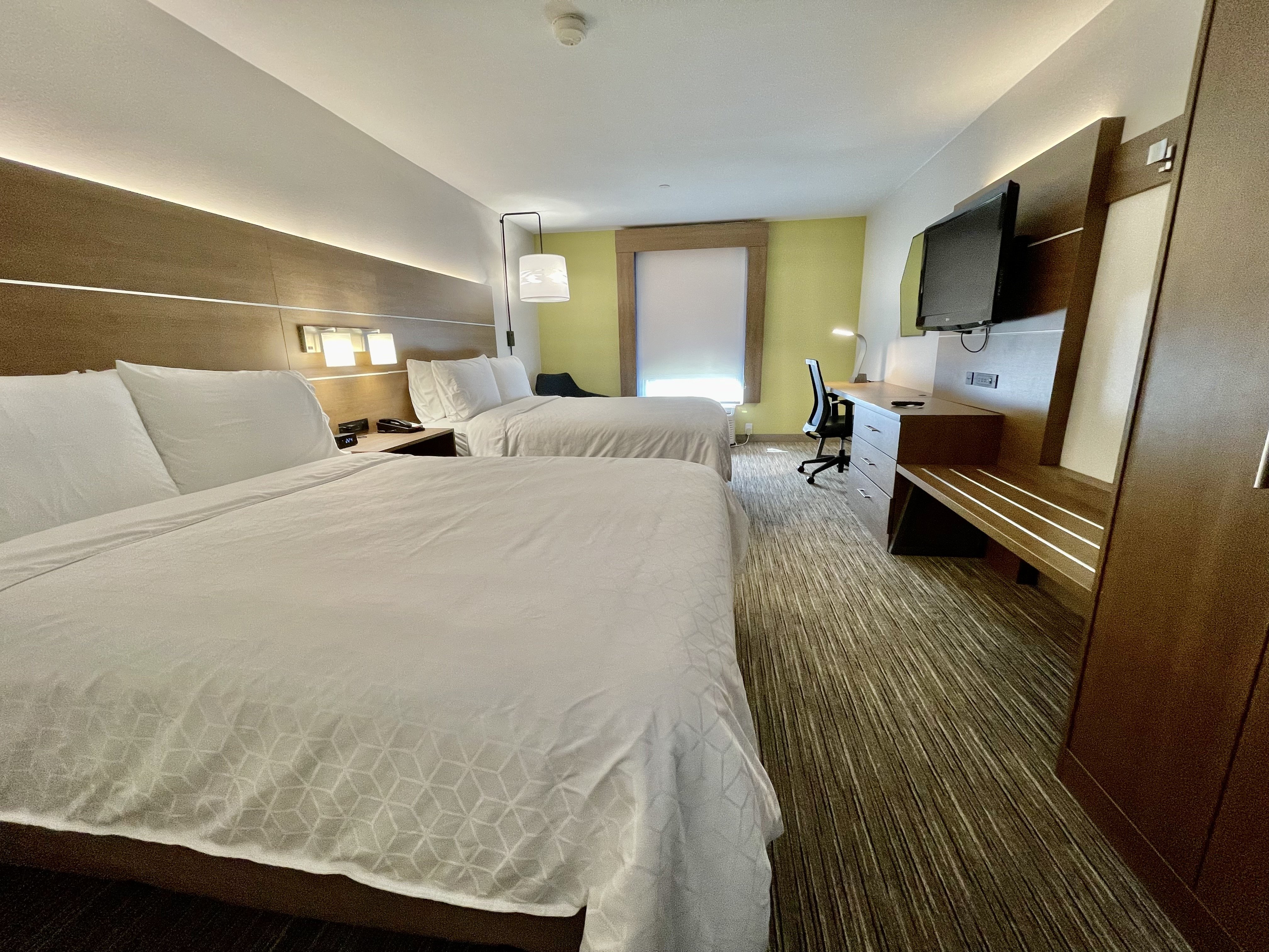 Holiday Inn Express & Suites Sulphur (Lake Charles) 17/50