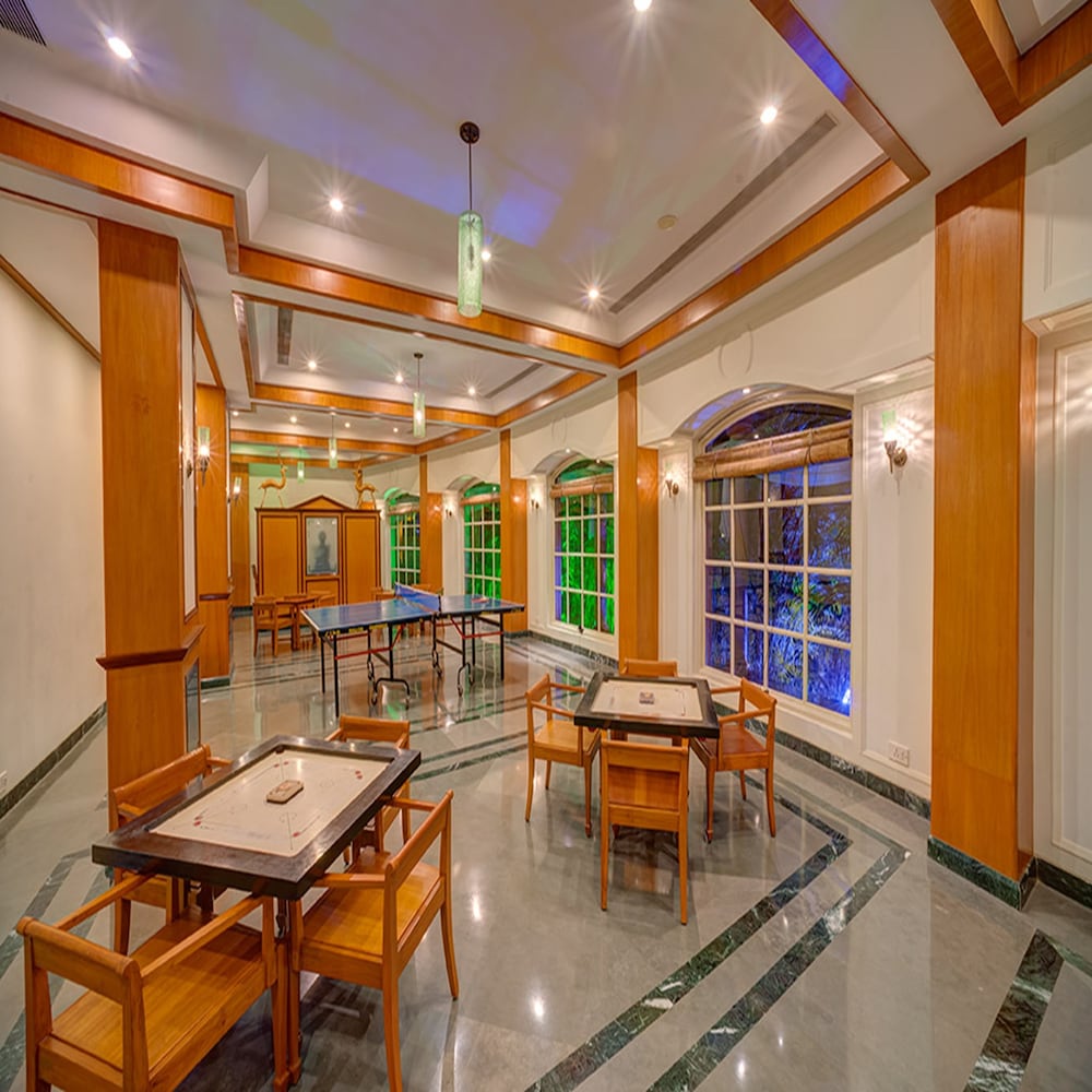 Renest Shraddha Inn Shirdi (ex Shraddha Sarovar Portico) 27/41