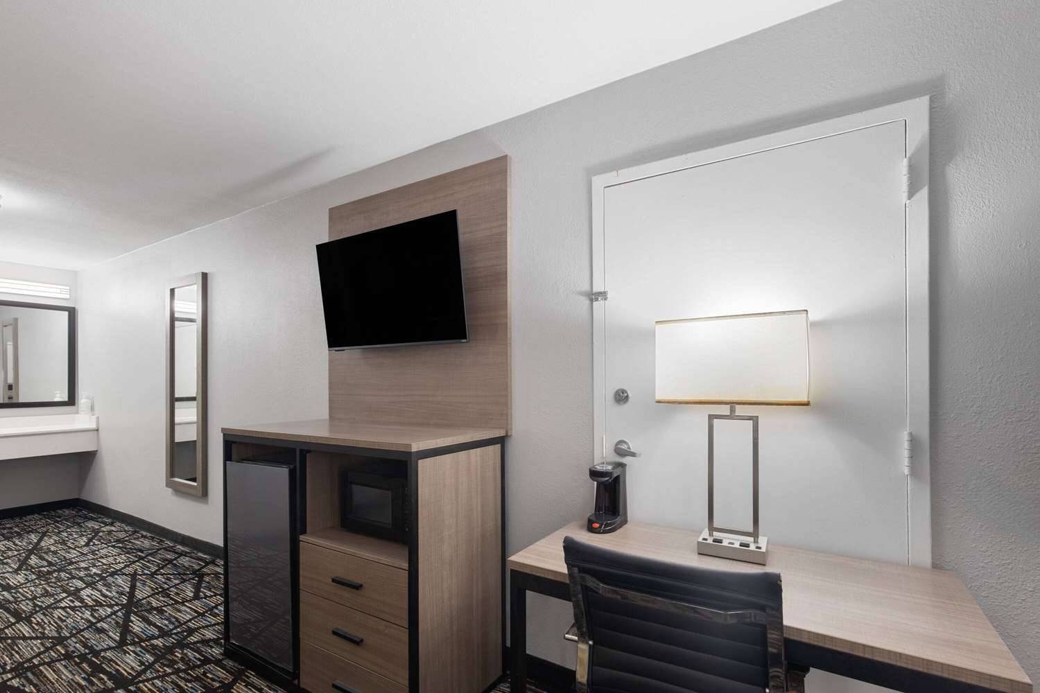 Baymont By Wyndham Mobile/Tillmans Corner 27/36