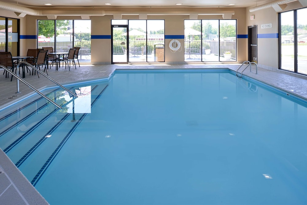 Hampton Inn Carbondale 6/40