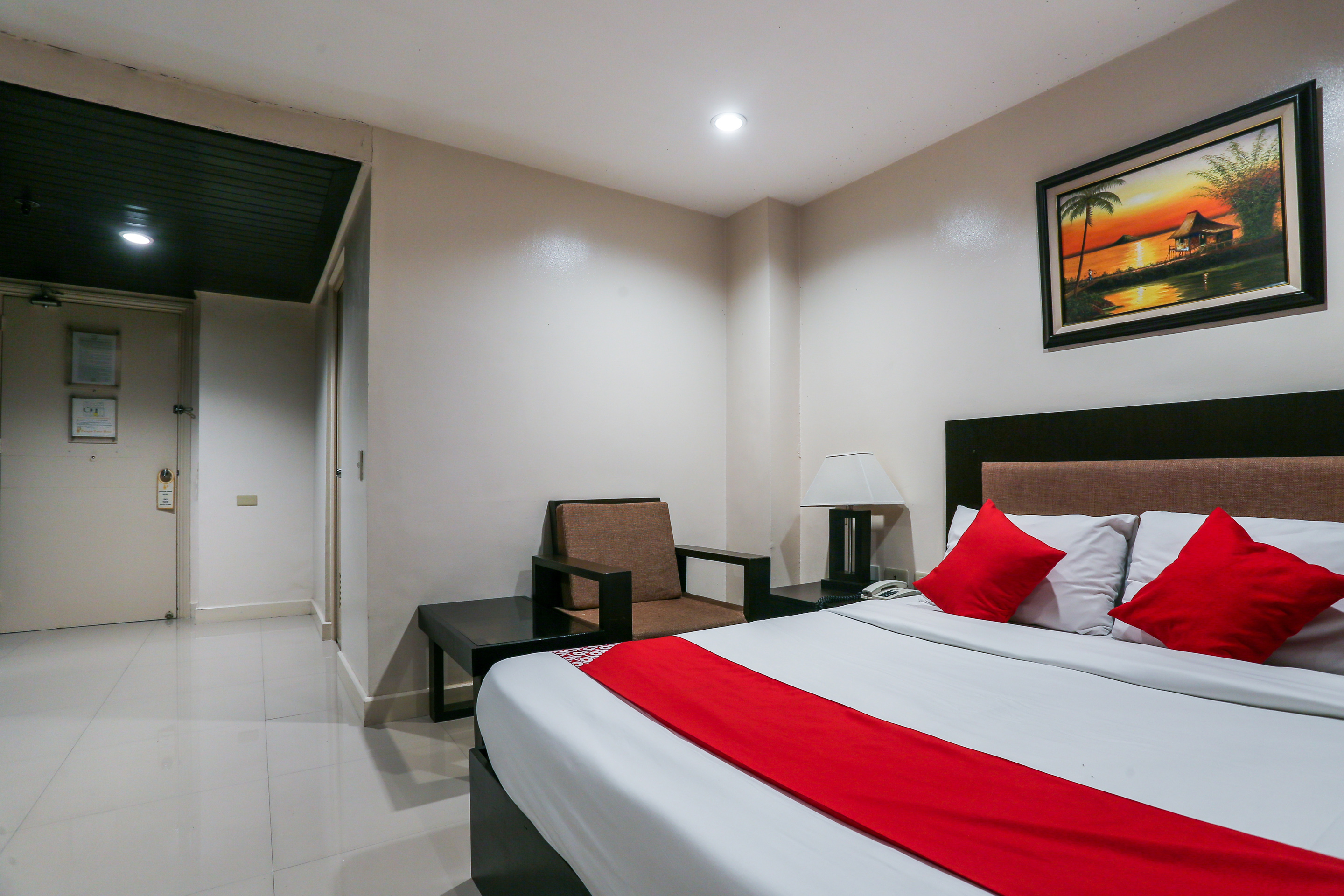 Paragon Tower Hotel 12/50