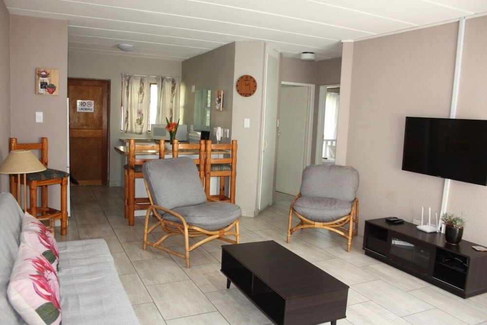 Amies Self-Catering Apartments 12/30