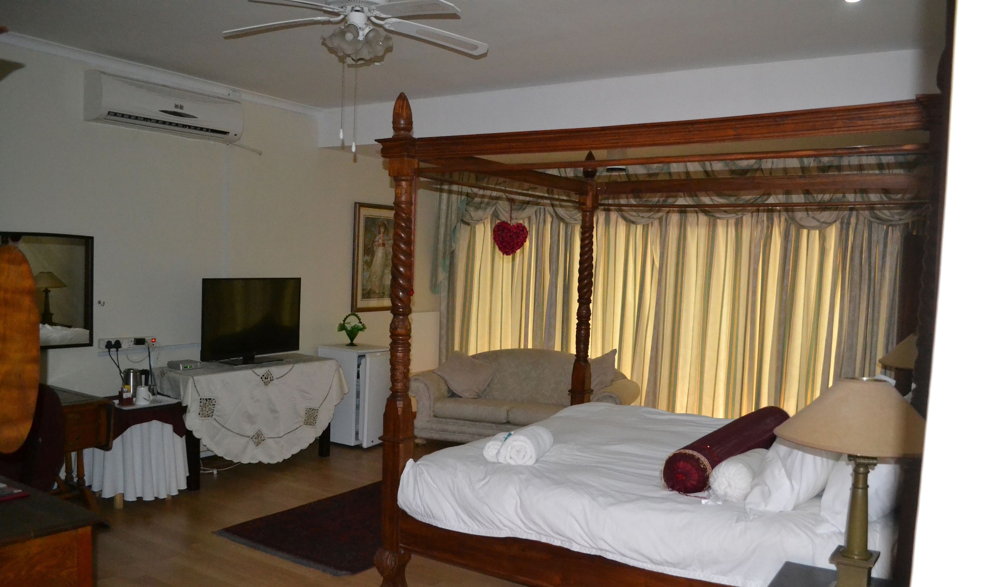 GROUP ROOM