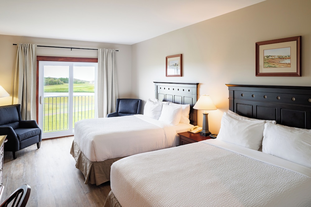 Deluxe, 2 Queen Beds, Golf Course View