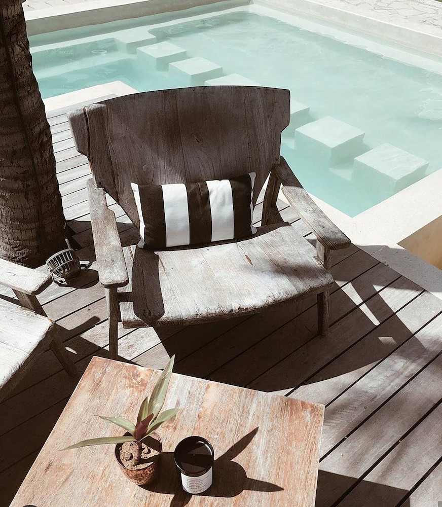 Ohana's Boutique Resort And Beach Lounge 23/50