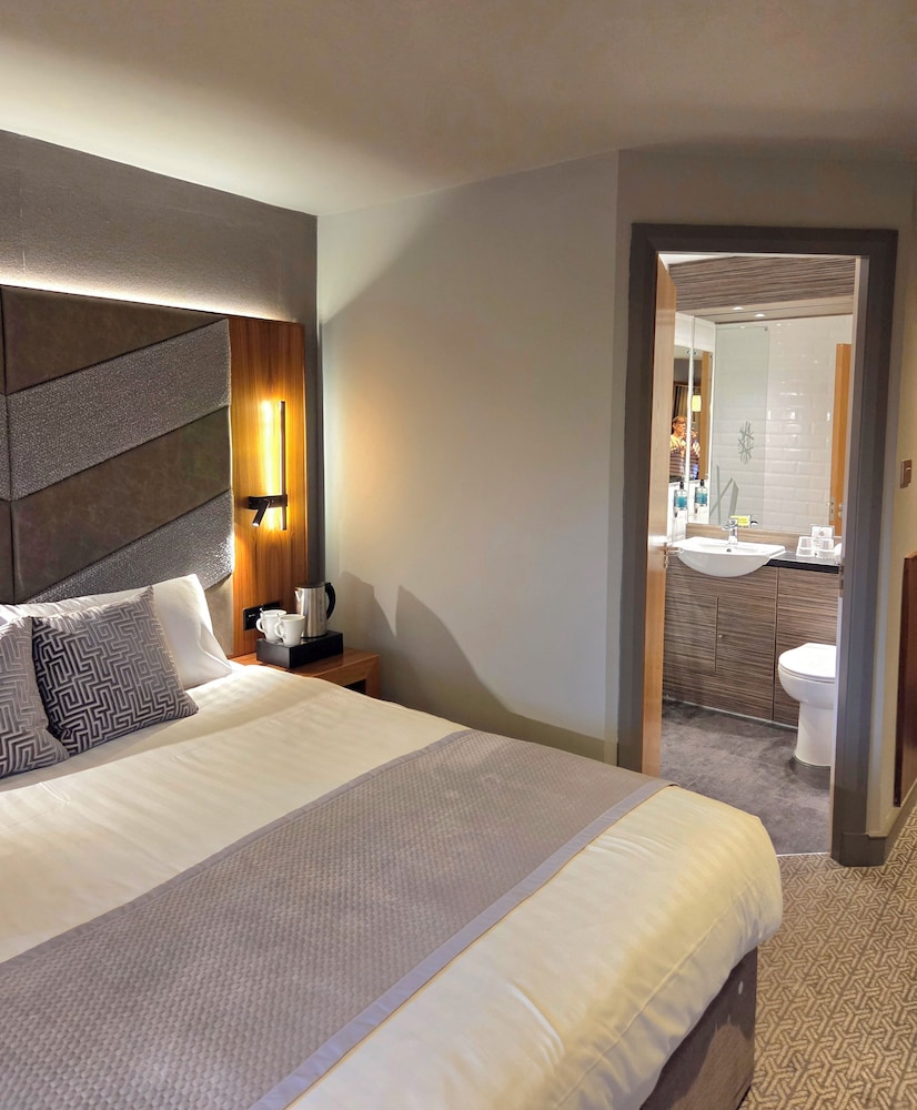 COMFORT, KING BED